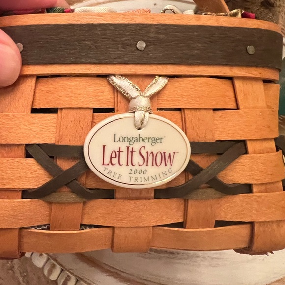 Longaberger 2000 Let it snow basket. Collectors - Picture 5 of 10